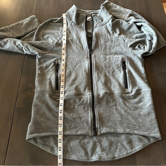 Cabi Gray Full Zip Collared Sweatshirt Small - Picture 8 of 9
